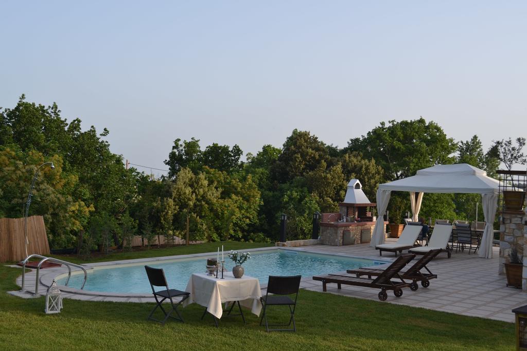 Evmorfes Villas Polygyros Exterior photo