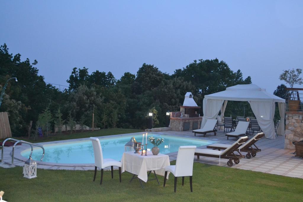 Evmorfes Villas Polygyros Room photo