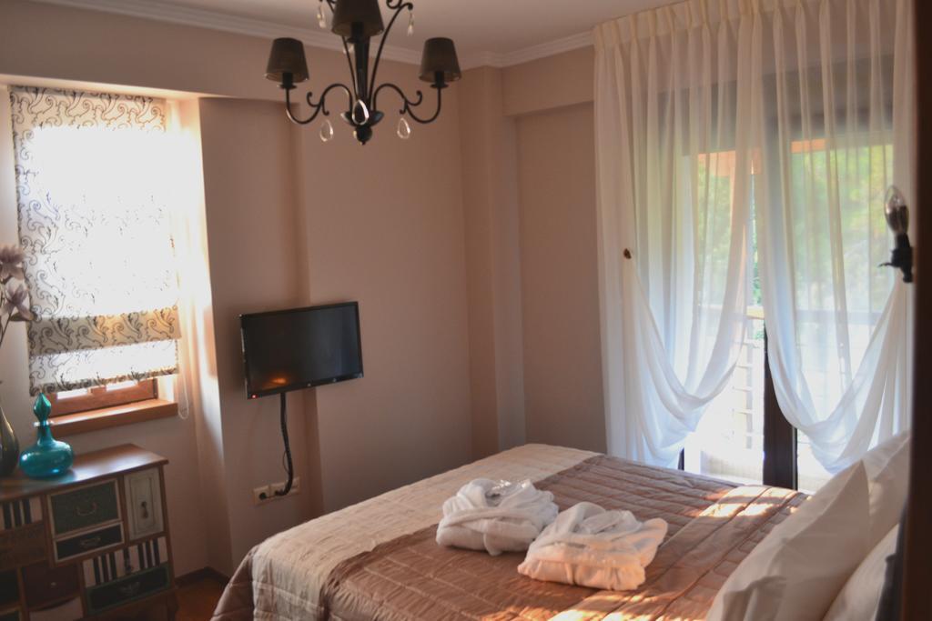 Evmorfes Villas Polygyros Exterior photo